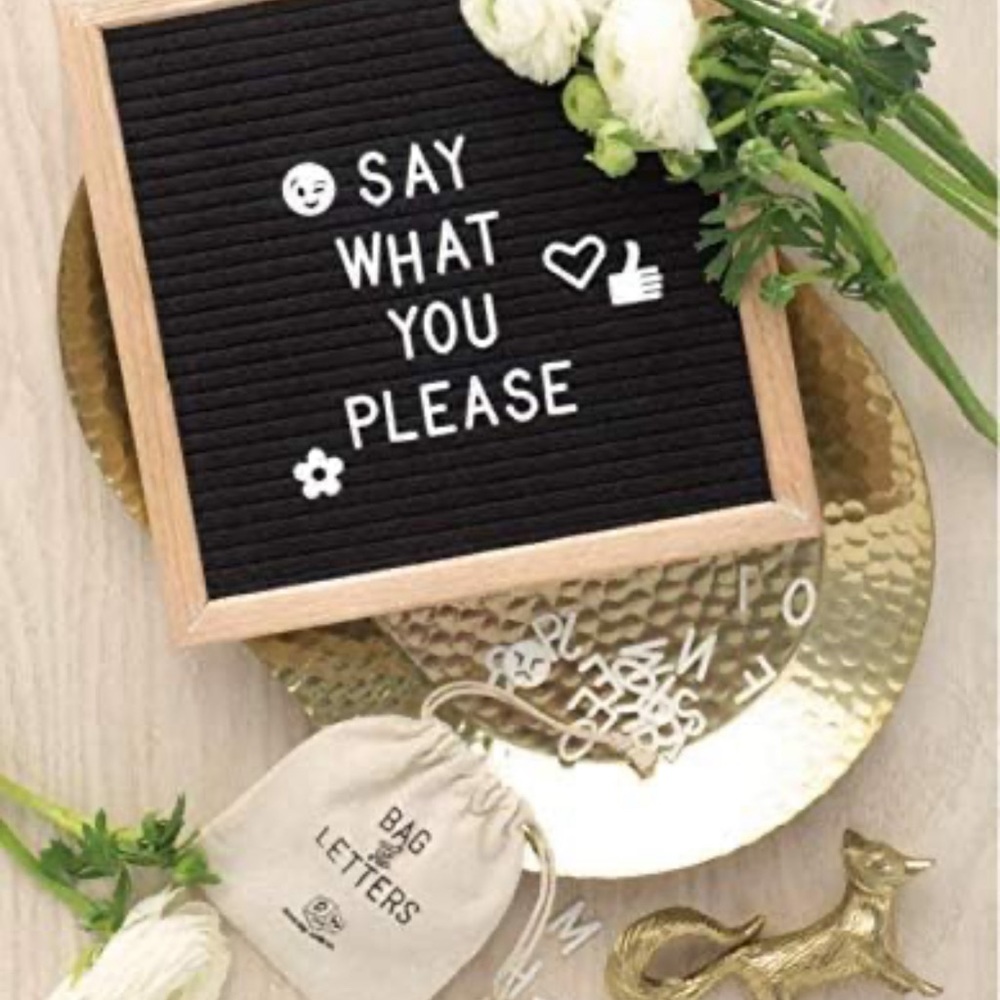 Felt Letter board w/Stand 10x10